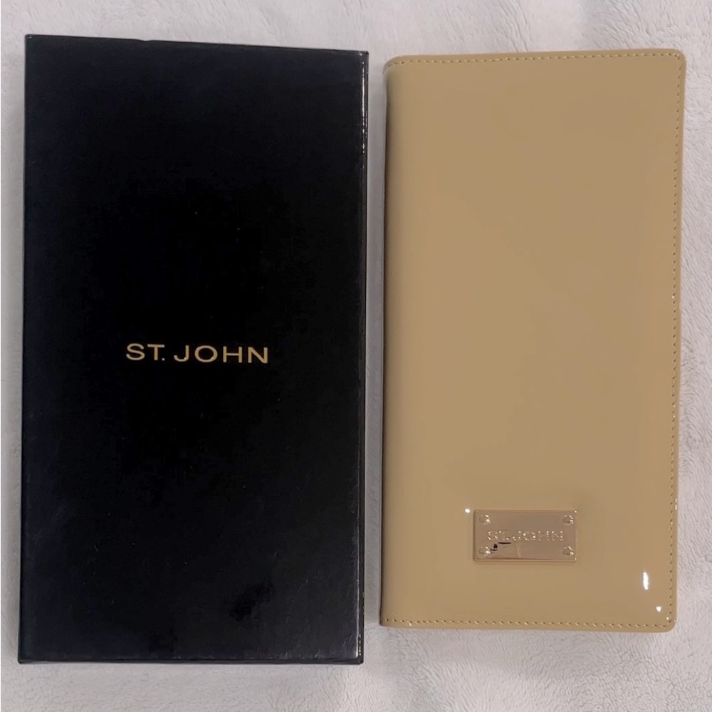 BRAND NEW St. John Wallet